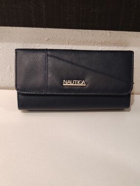 Nautica Navy Blue Wallet LED Safe